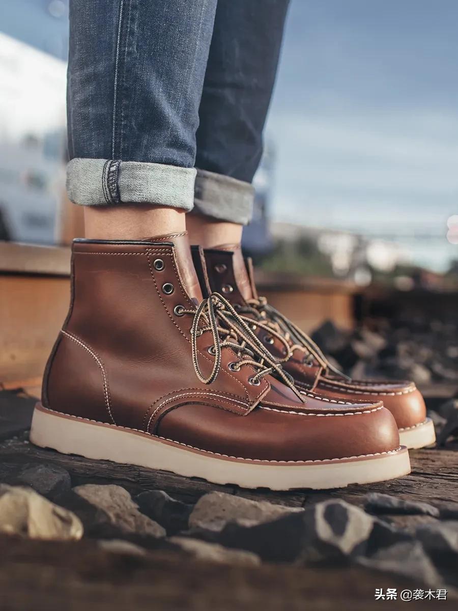 永不过时的粗跟靴要买就买这几款,踢不烂大黄靴型号推荐