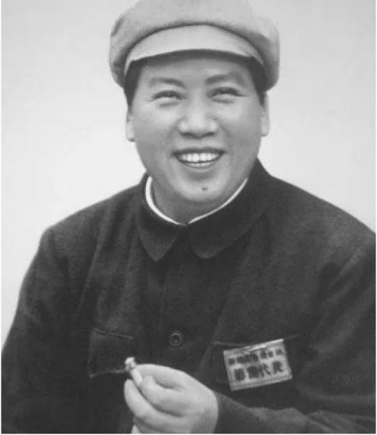 毛主席不是不喝酒吗，为何遗物中有4公斤茅台？揭秘背后的真相