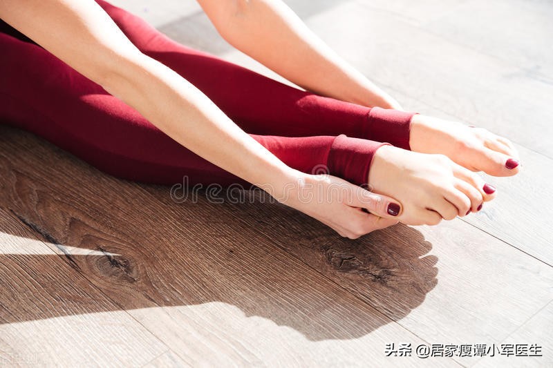 消除大象腿的瘦腿动作,大象腿怎样按摩瘦腿