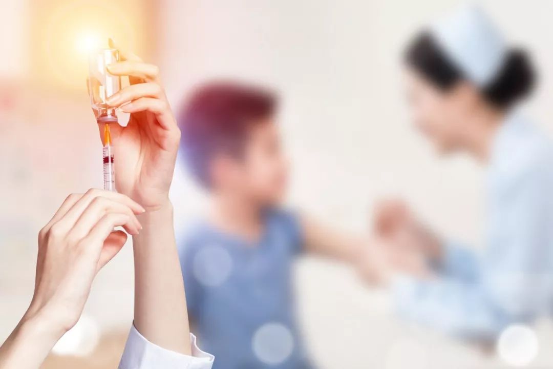 户口刚转到郑州怎样办理居民医保,外地户口在郑州社保交满10年新规