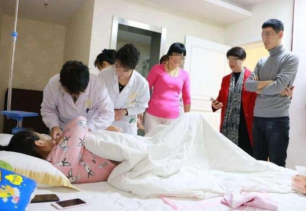 产妇产后第二天还在医院,产后康复多久可以夫妻同住房间