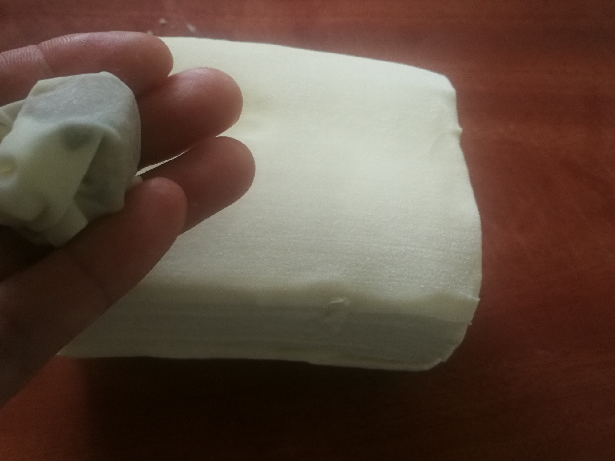 馄饨皮有黑点会影响口感吗,馄饨皮有黑点吃了会中毒吗