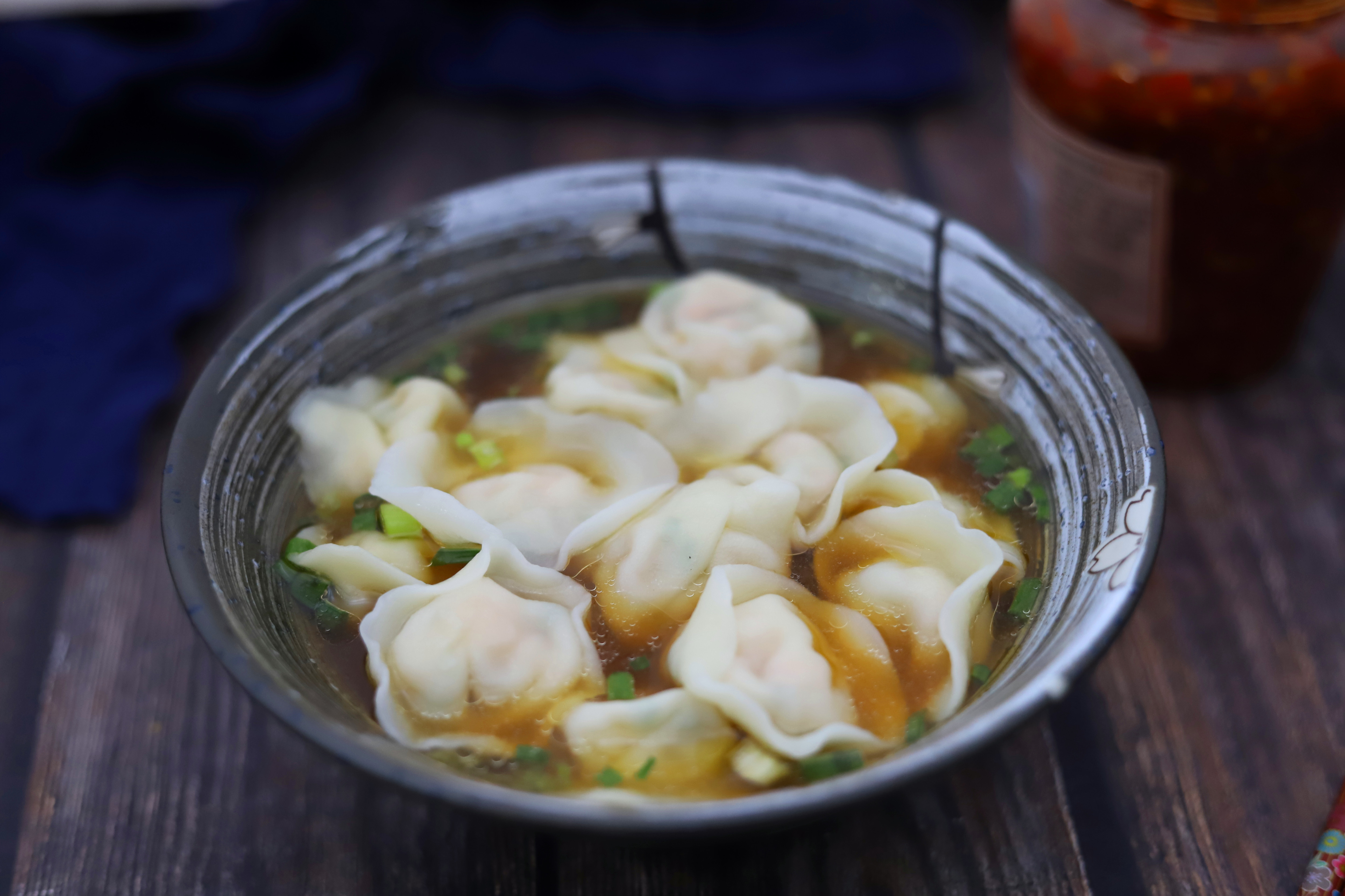 素馅虾仁馄饨正宗做法,1岁宝宝虾仁鸡蛋小馄饨馅的做法