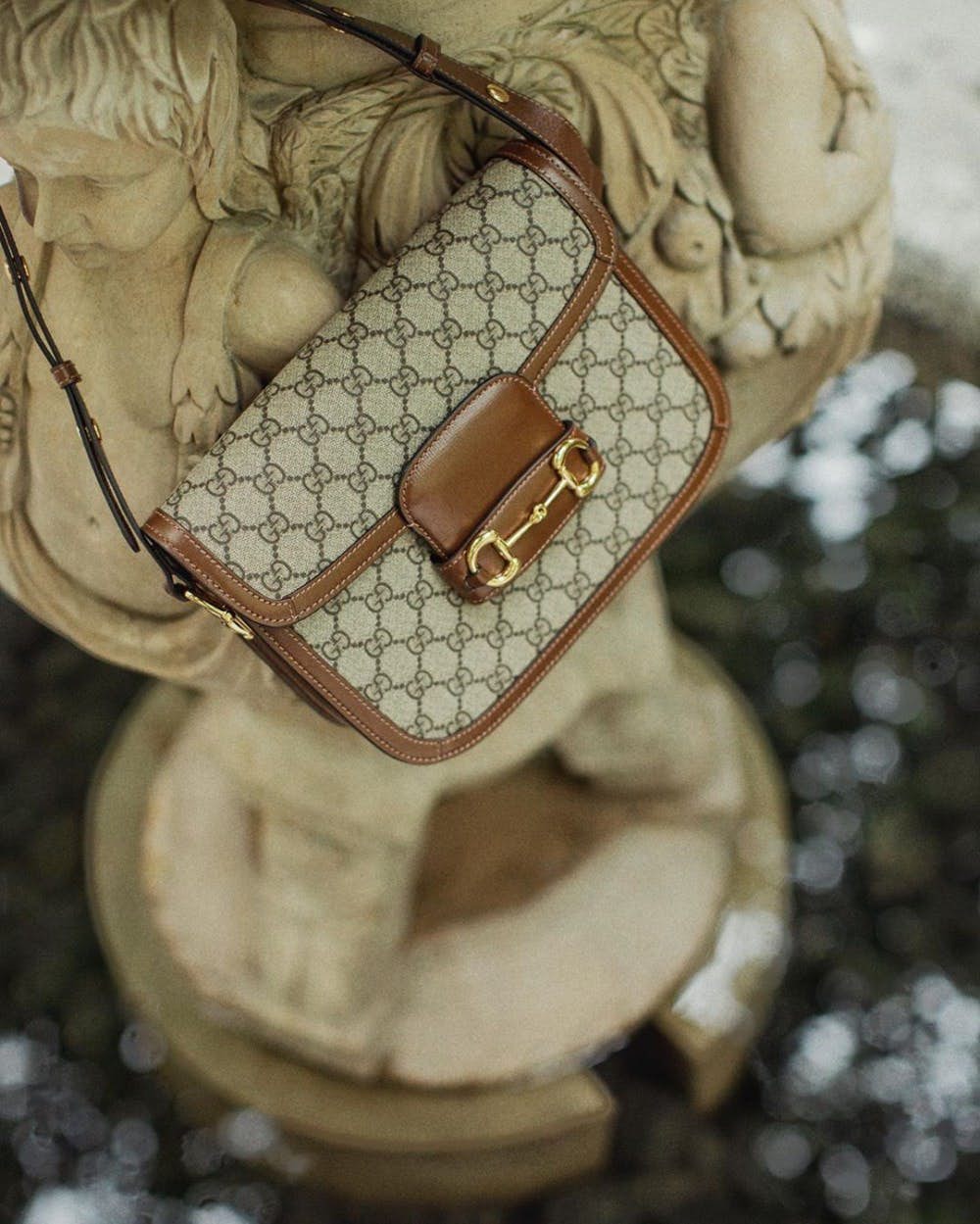 gucci马衔扣单肩包照片,gucci互扣式双g迷你手袋经典款