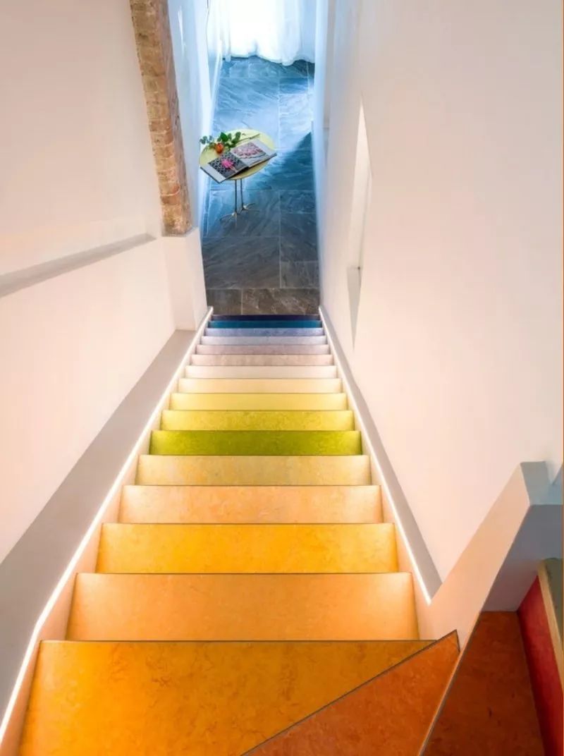 45层楼梯设计,45平方跃层楼梯设计