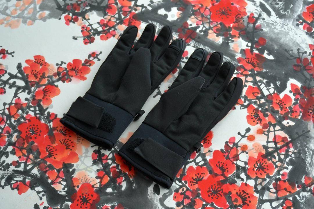 秋冬户外保暖加绒防水防触屏手套,鹿绒保暖触屏手套