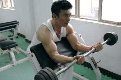 朱荔莘资料,任天野和吴京的真实关系