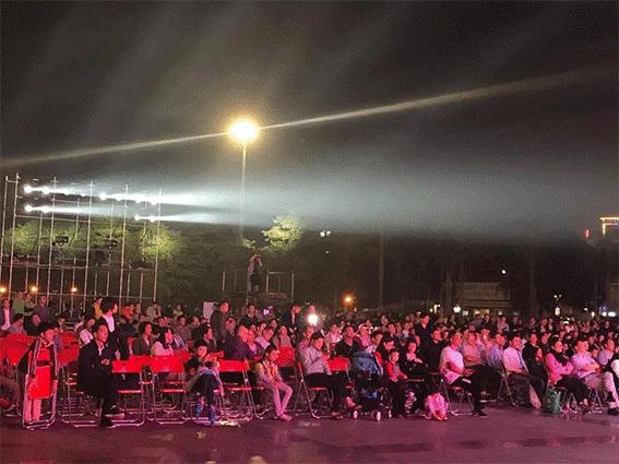 在年岁即将交替的时光里「这一年大岭山都发生了什么大事」