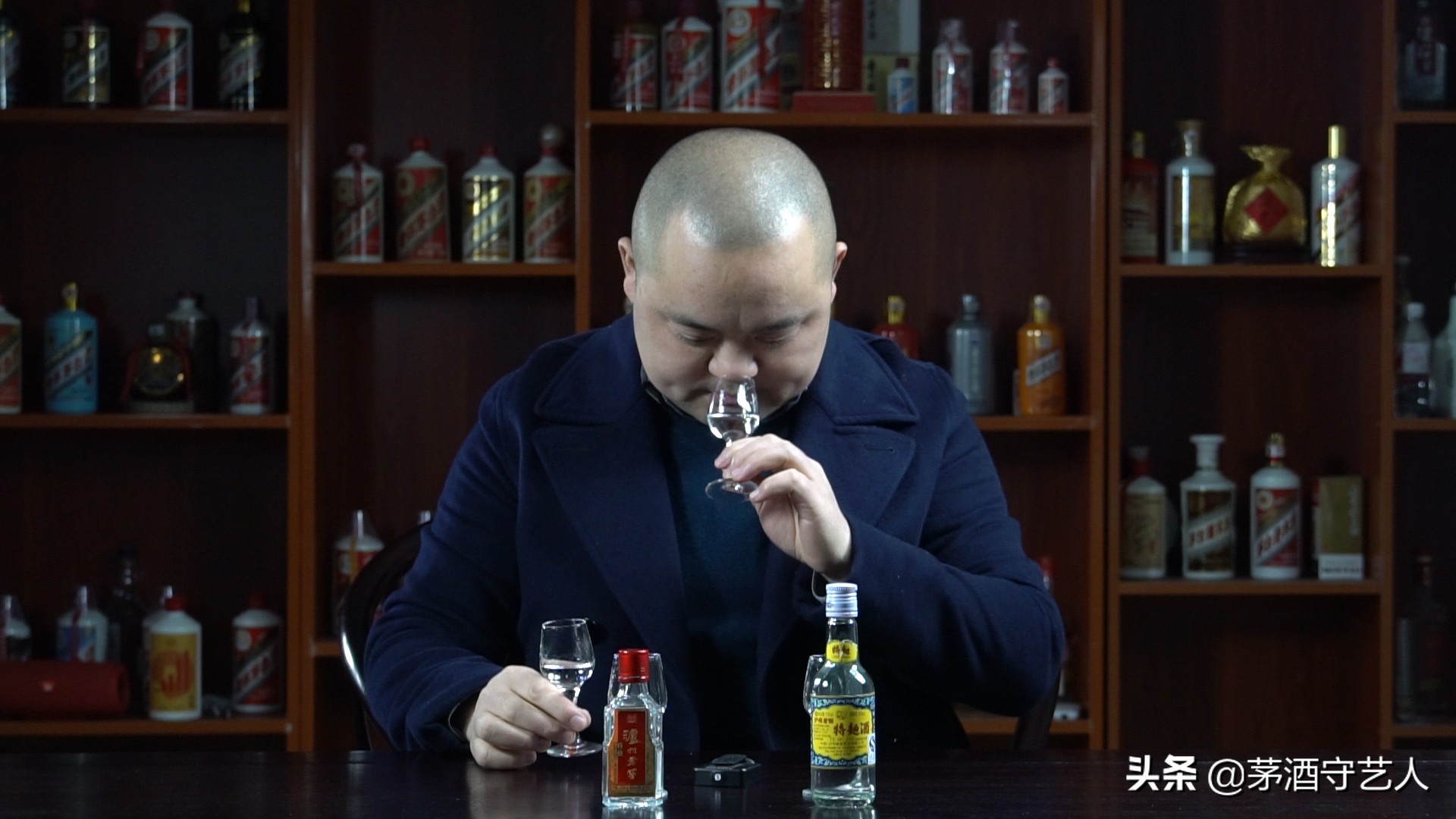 茅酒守艺人品酒,茅酒守艺人的酒测评坛子酒