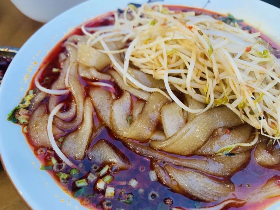 一口魂穿的手提串串，1992年的成都青年路