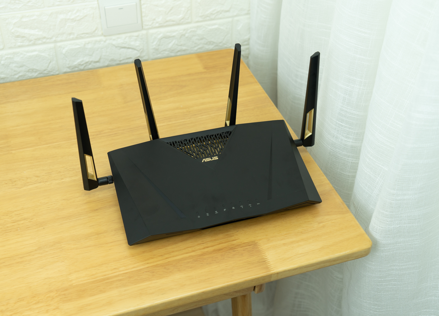 华硕rt-ax68u路由器测评,华硕rt-ax56u千兆路由器测评