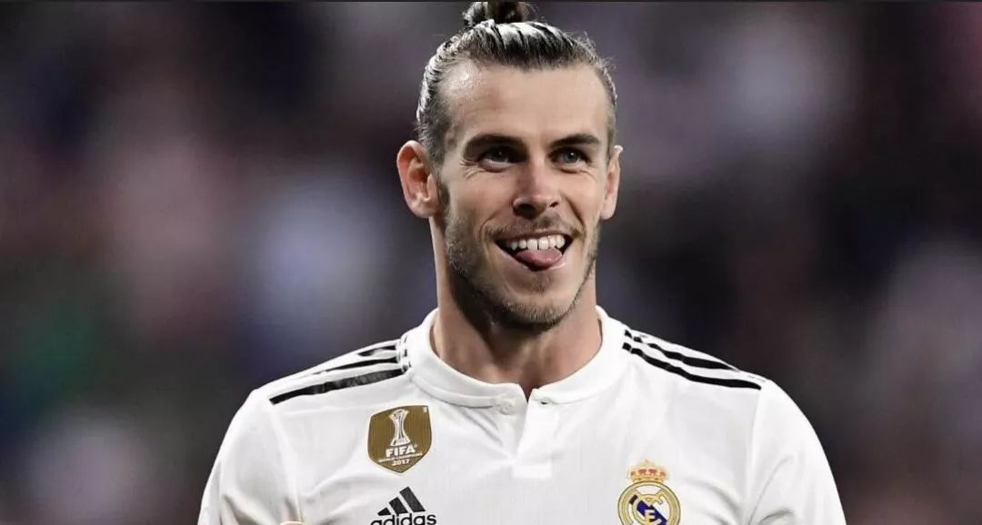 贝尔加盟中超真实情况,贝尔外道超车进球名场面