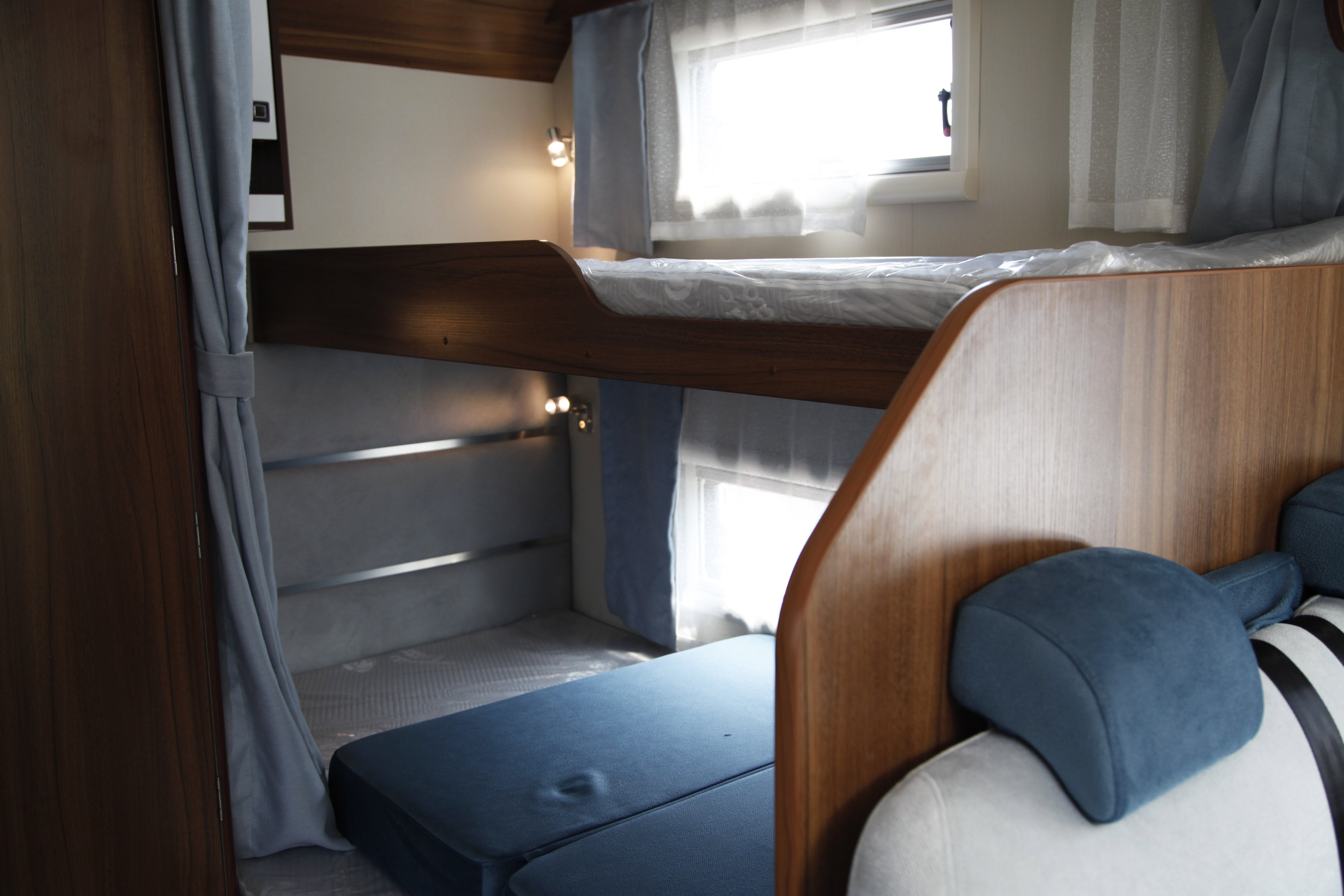 大顶C型限量发售，配置给力，舒适超大空间竟然还有子母床？