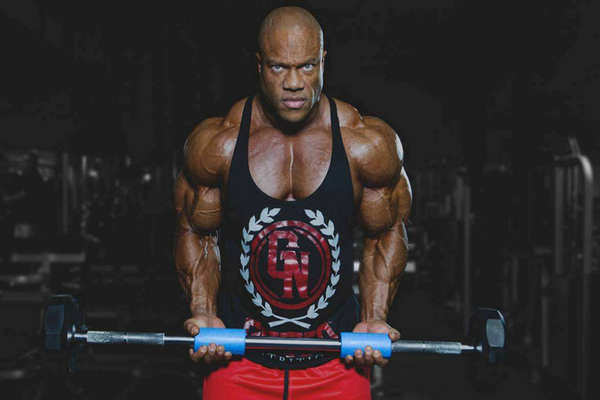 怎样才能练出强壮的手臂肌肉呢,如何快速锻炼手臂的臂力