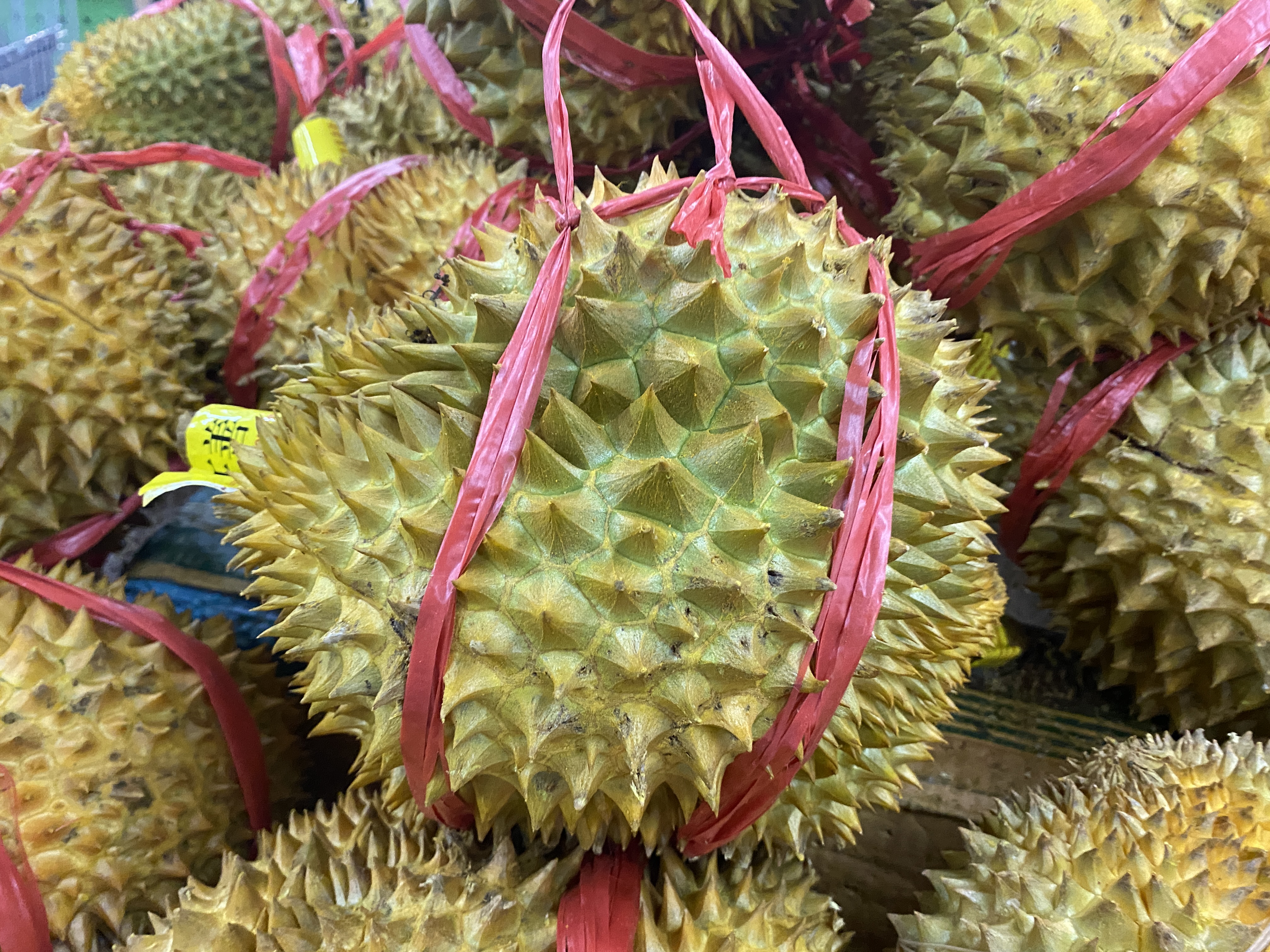 如何挑一个软糯香甜的榴莲,盲开榴莲划算吗