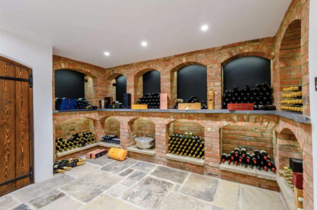 英国爱丁堡豪宅出售,英国海滨别墅