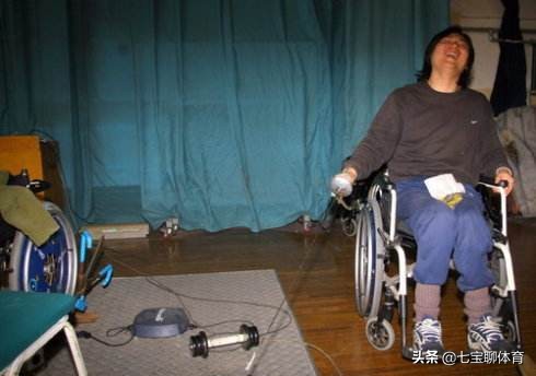 切赫打冰球在哪个俱乐部,切赫现在的职业