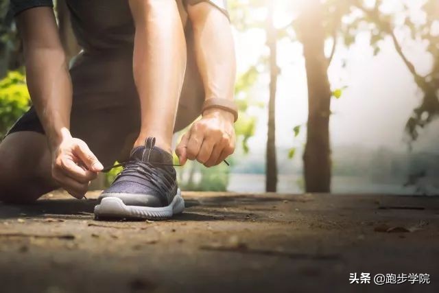 跑步黑指甲脱落会再生吗,跑步灰指甲脱落了