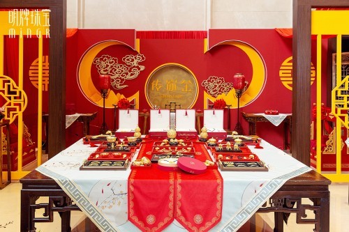 十里红妆，传家百年：明牌珠宝带你进入古法黄金的瑰丽世界