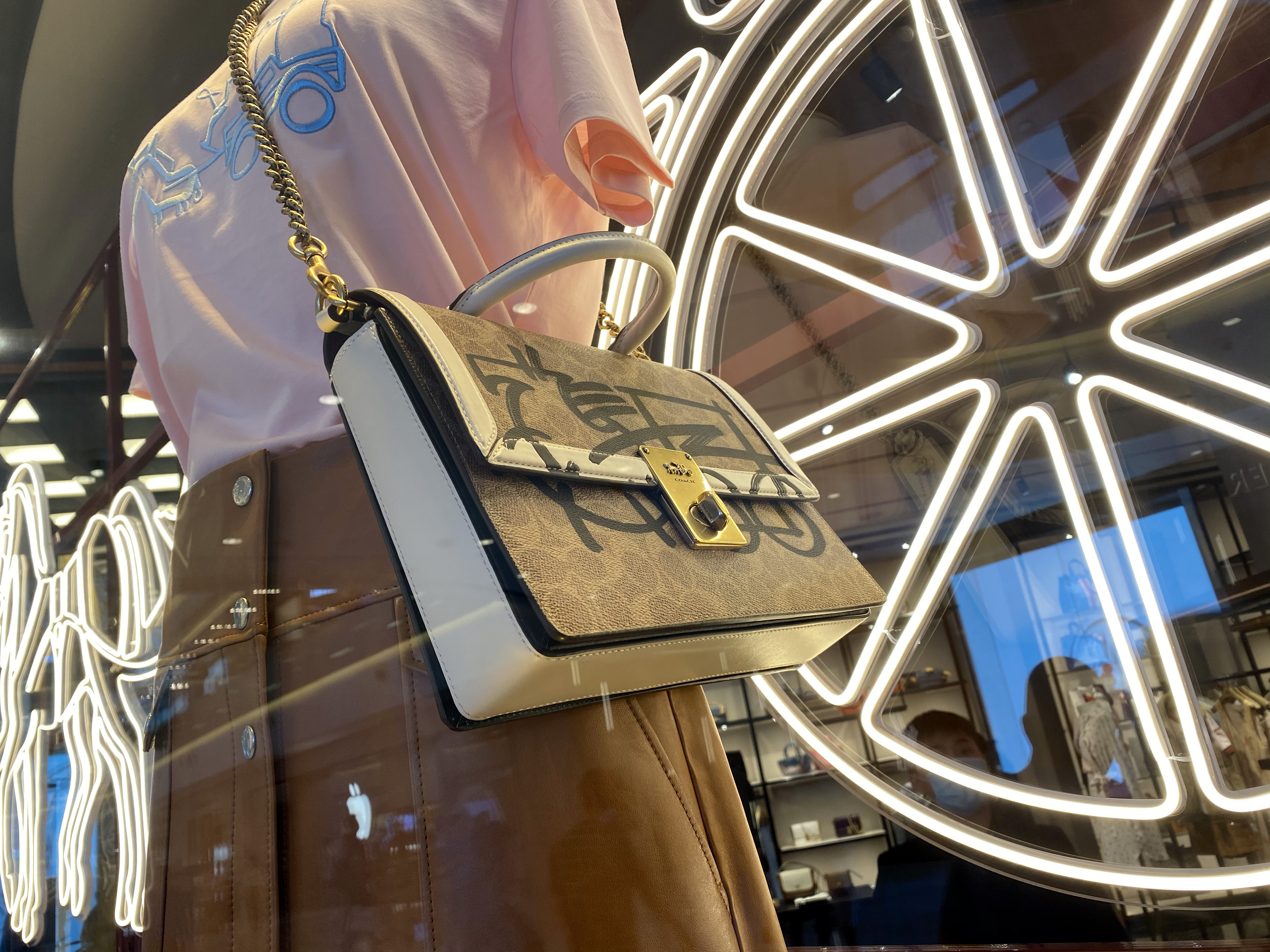 dior上海探店,2018年dioramour七夕限定新品发布