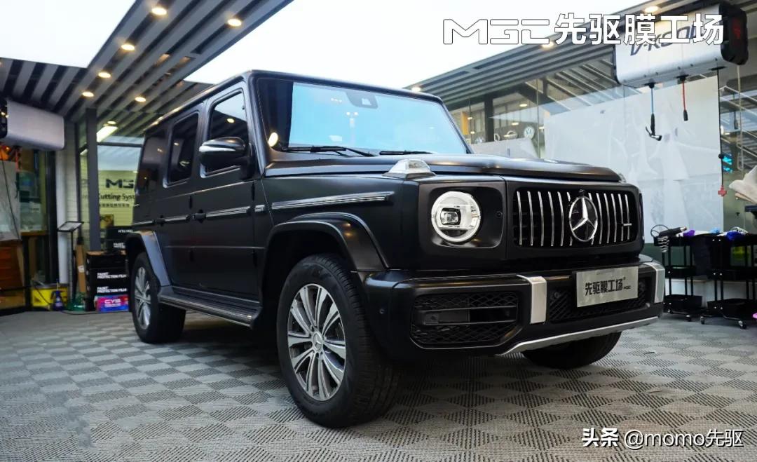 三十年不变经典传承硬汉的态度奔驰大G​装贴哑光系列车衣