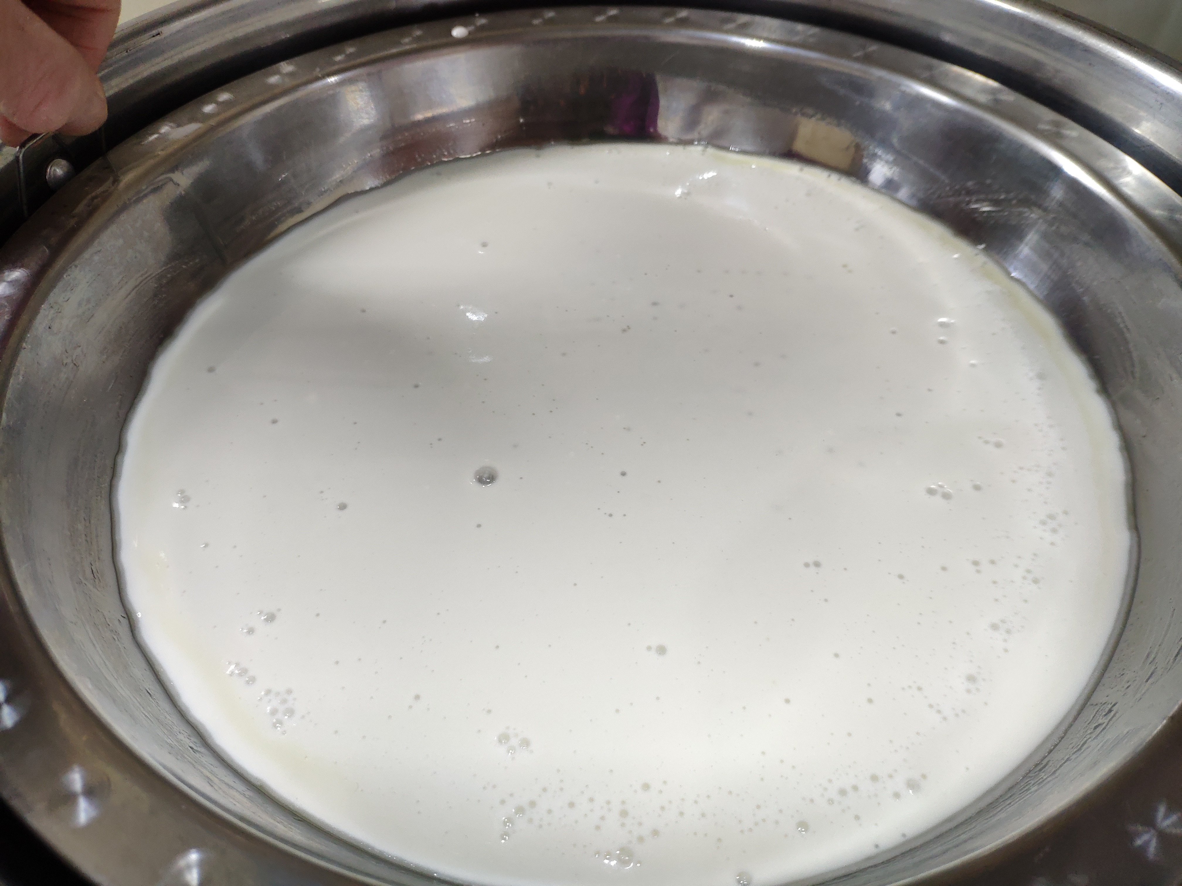 电动打蛋器做凉皮视频教学,用小苏打怎么做凉皮窍门