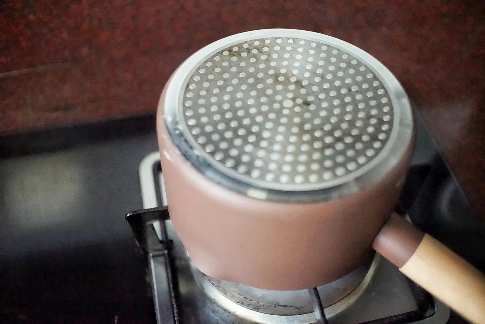 蛋白液可以打发吗,蛋白加糖打发可以直接吃吗