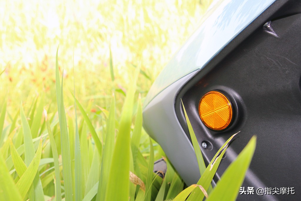 被忽视的都市精灵,经济环保的王野睿御国四电喷摩托车