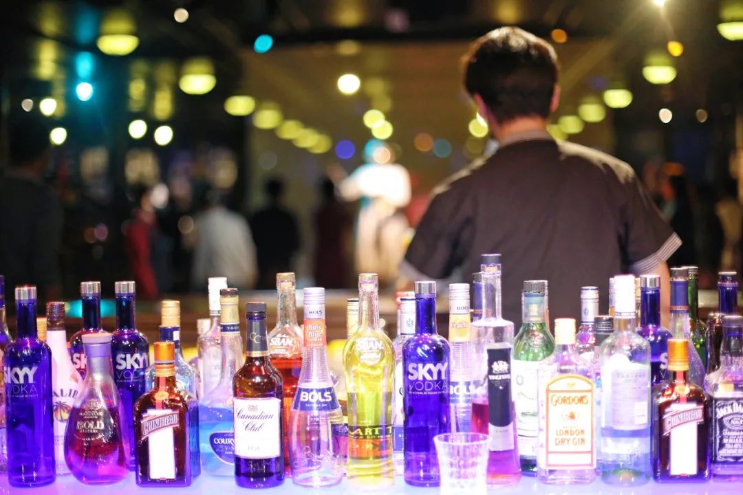 一场实景剧本杀！湖北武汉网红船，298元一张船票，究竟值吗？