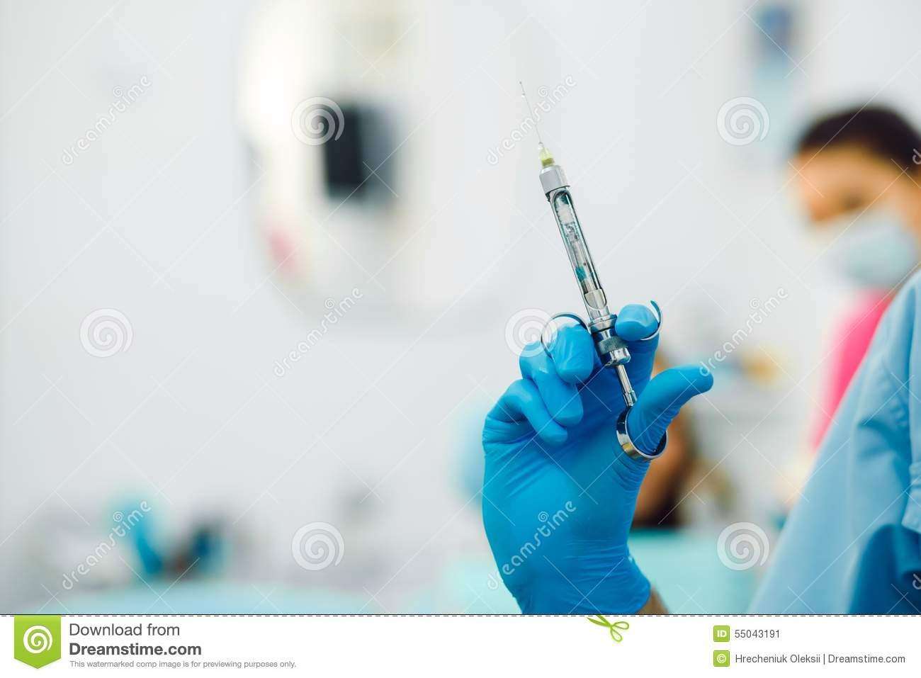 小剂量利多卡因能引起过敏吗,复方利多卡因乳膏过敏了怎么办