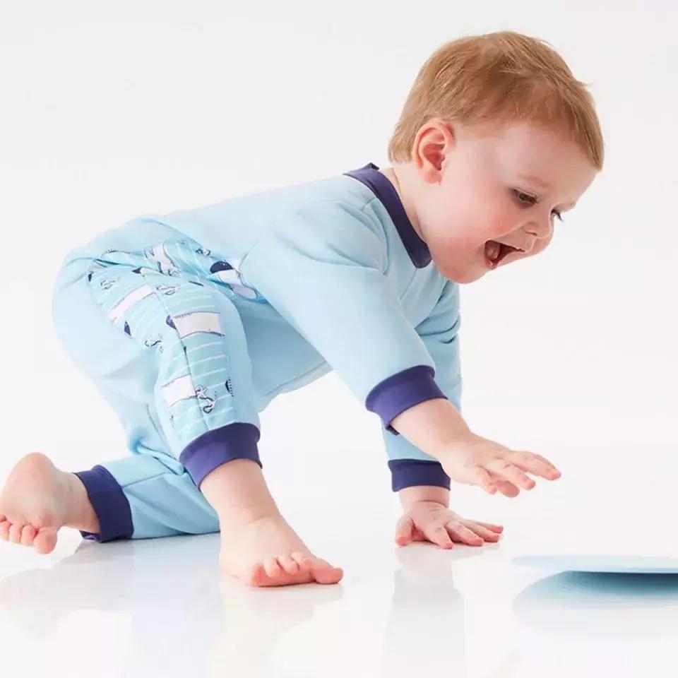 夏季小孩能剃光头光脚吗,孩子夏天到底能不能吃冰啊