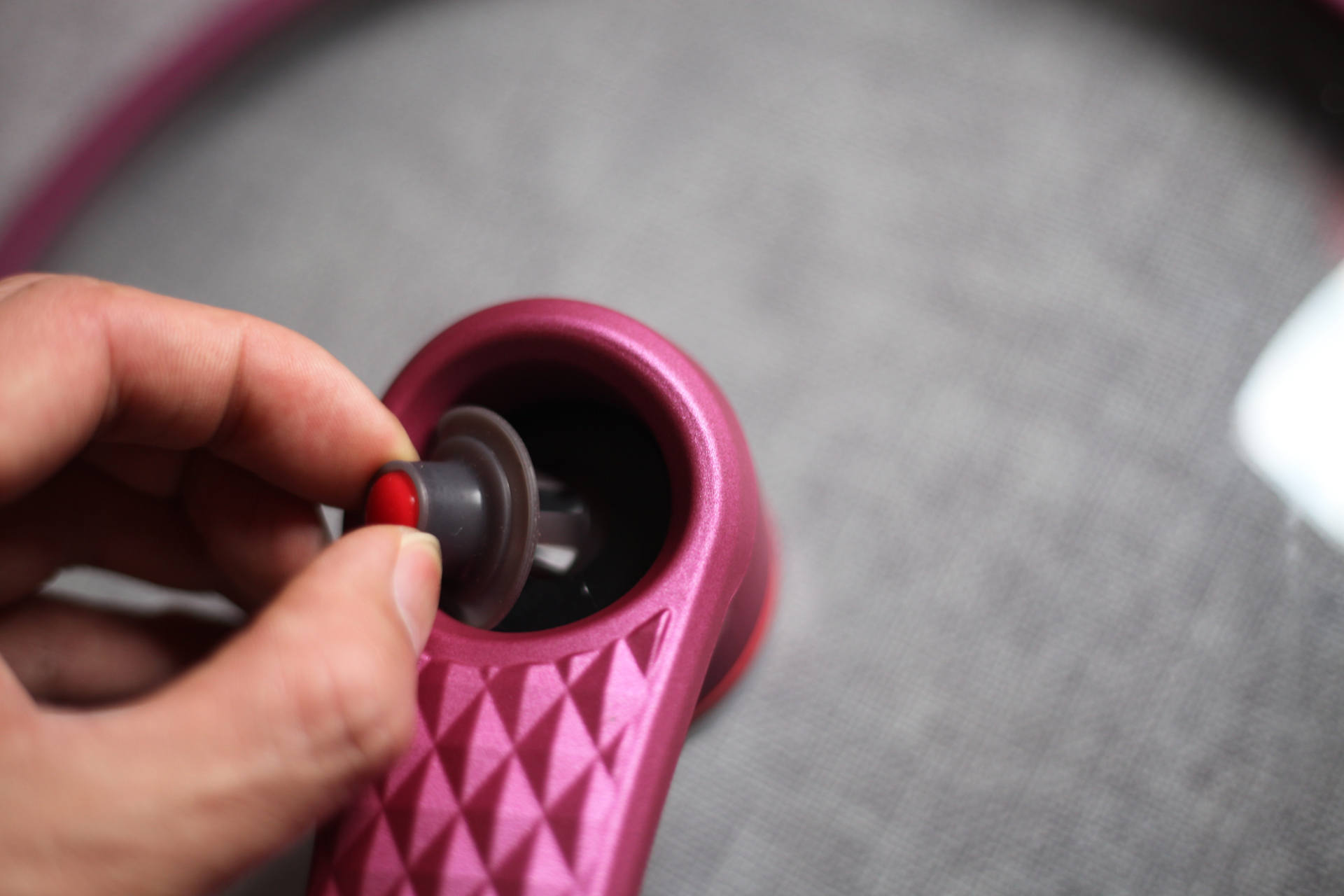 走近氪学｜粘锅退款！打死都不粘的不粘锅？