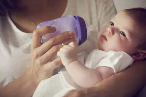 奶粉喂养容易缺什么,奶粉喂养七大禁忌