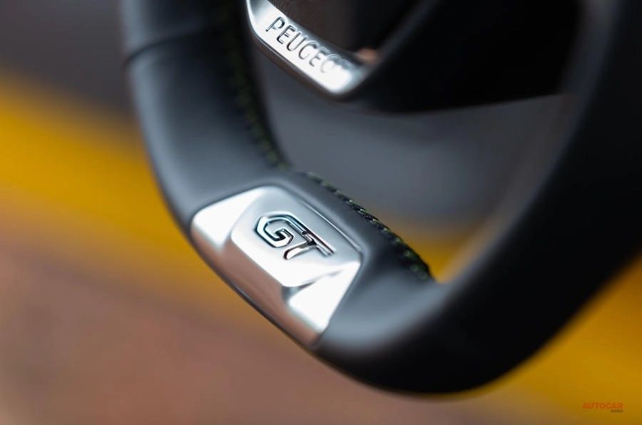 标致2082019款,法系308与208