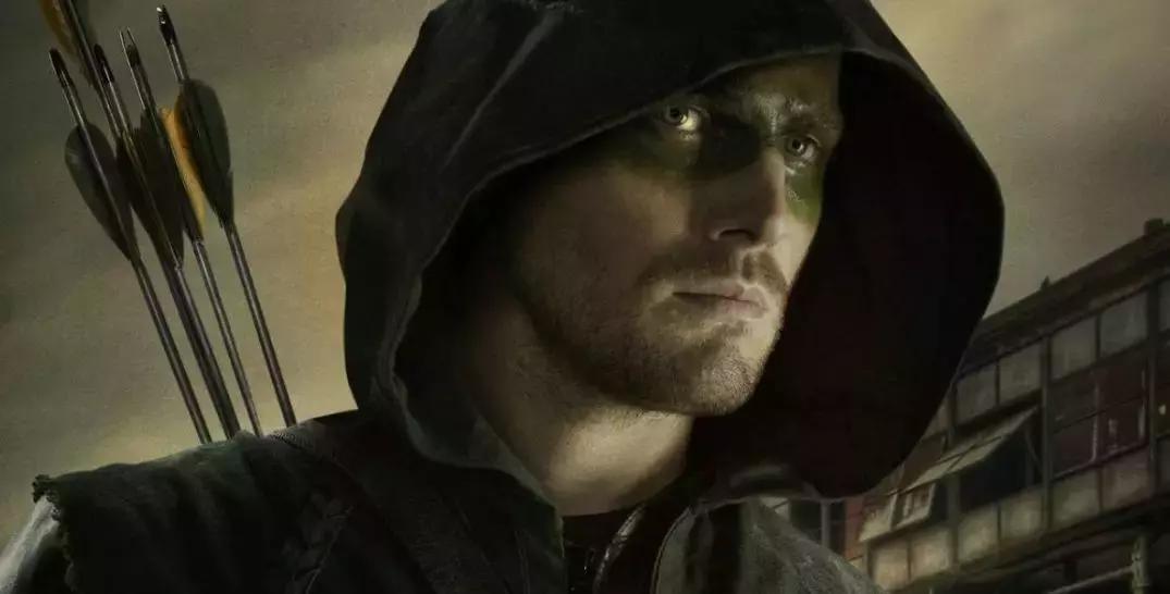 拳王暴打wwe,施瓦辛格一拳打倒wwe