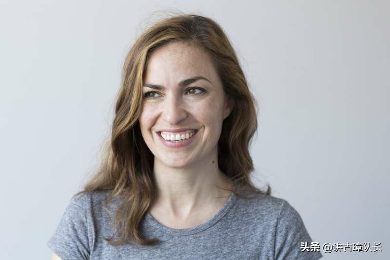 苹果创始人乔布斯简介,苹果创始人乔布斯身价多少