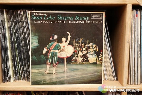 用buy两种方法造句,用buy造句有三单形式