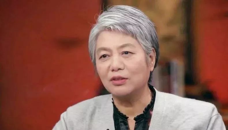 游戏的危害可能毁掉孩子一生,毁掉孩子的一生不是游戏和打斗