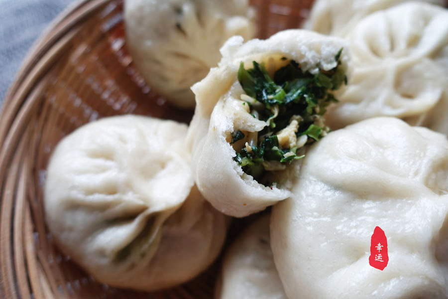 又白又大汁水四溢的包子,又软又好吃的包子