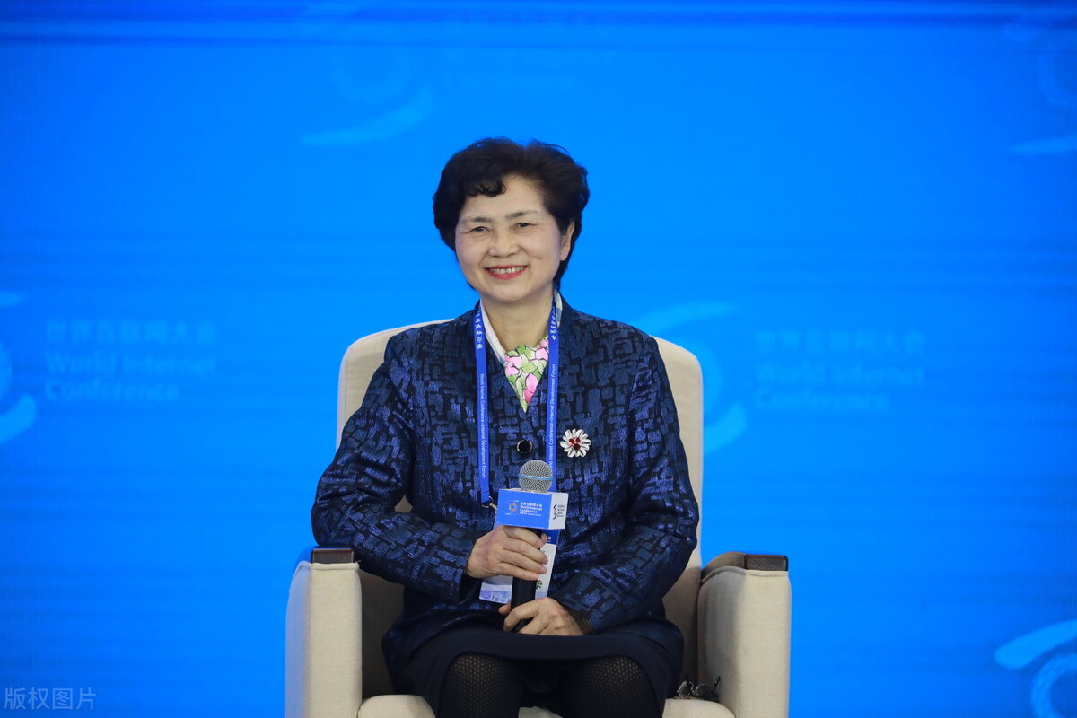 李兰娟谈5-10年消灭乙肝,李兰娟谈抗病毒治疗