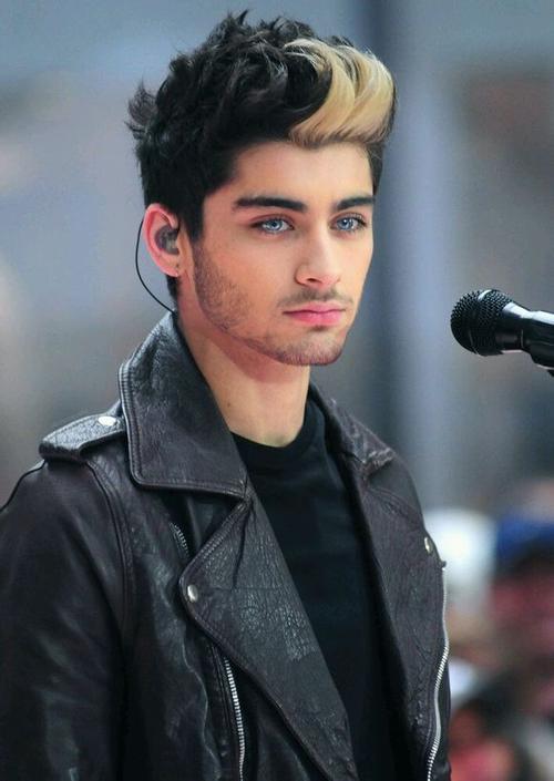 gigi年轻照片,gigi的上场的照片