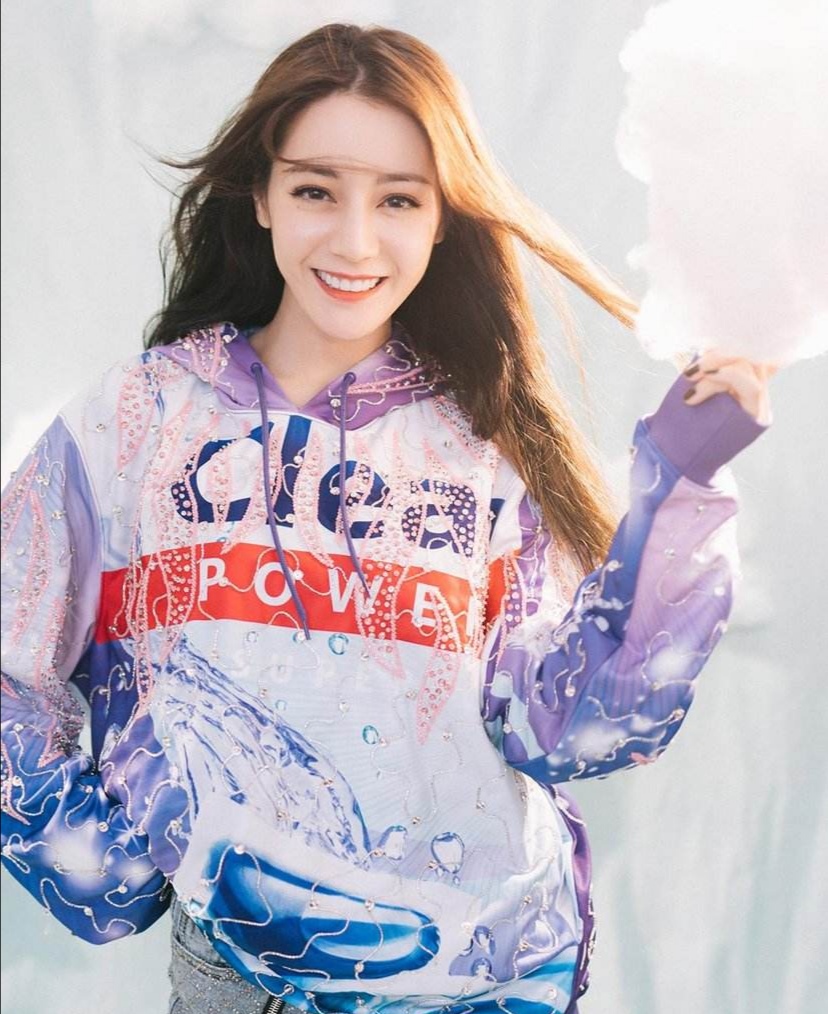 什么发型好看又洋气丸子头,今年流行的发型丸子头