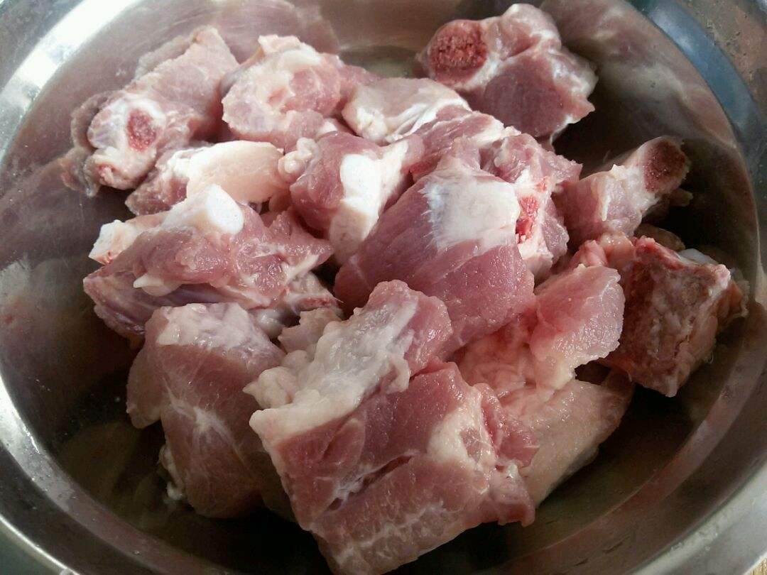 排骨一煮全是血,排骨一煮就飘起来