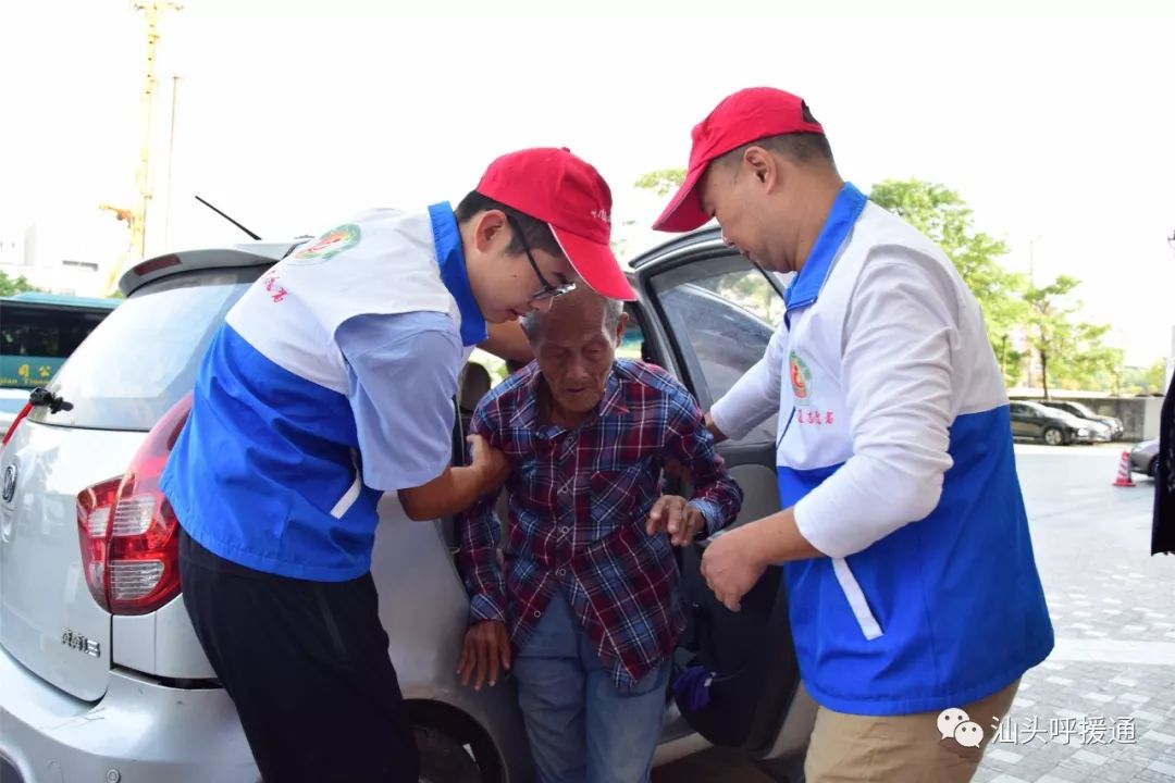 莫道桑榆晚为霞尚满天专访,莫道桑榆晚为霞尚满天央视解说