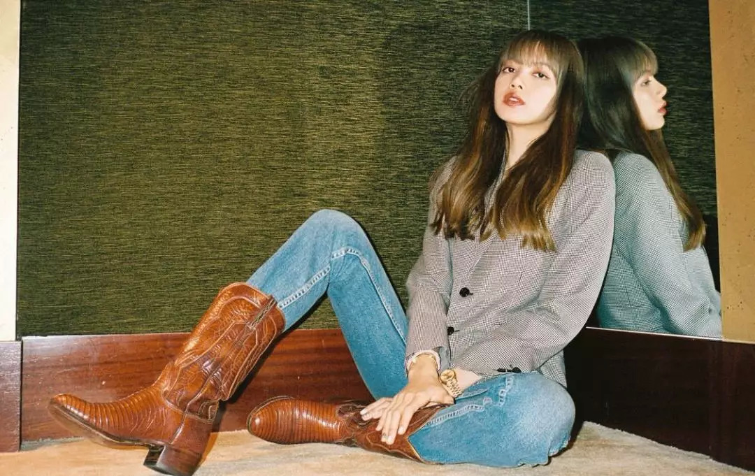 这种靴子长得这么丑又显腿短，可刘雯、泫雅却爱得要死