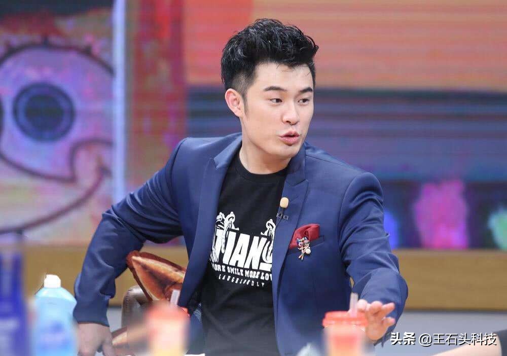 陈赫在直播送苹果手机的时候,陈赫抽奖送苹果手机是真的吗