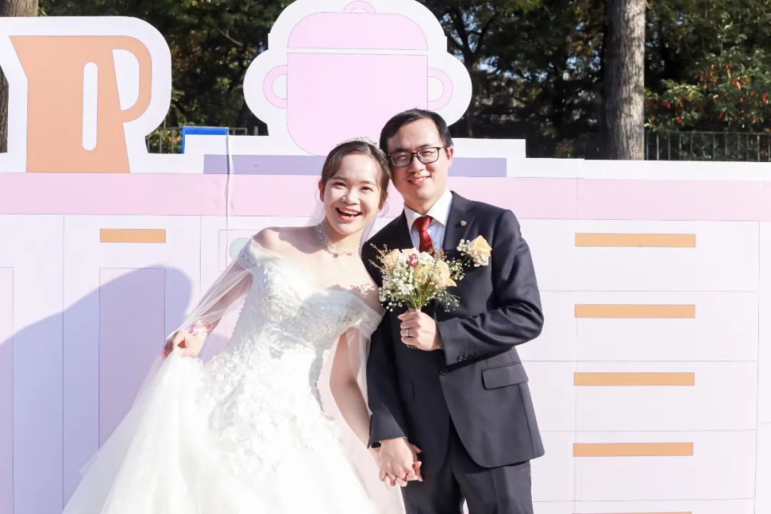 李兰娟致敬院士视频,致敬李兰娟院士的诗朗诵