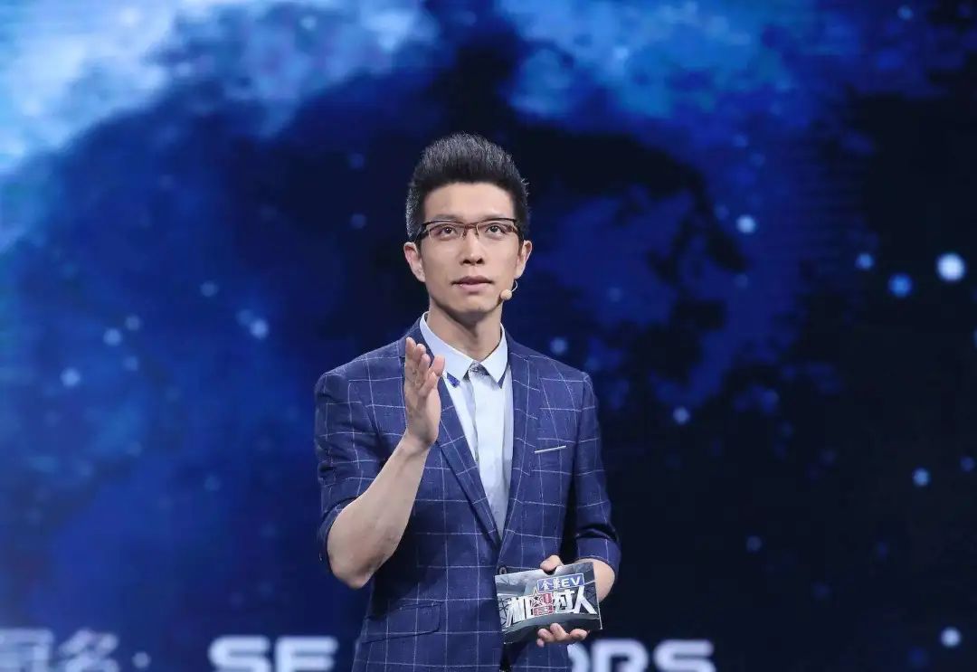 朱广权评价高考是文化巅峰,朱广权学霸