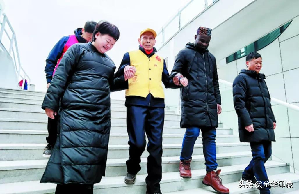 “山山家”王平：幸福洋溢在公益路上