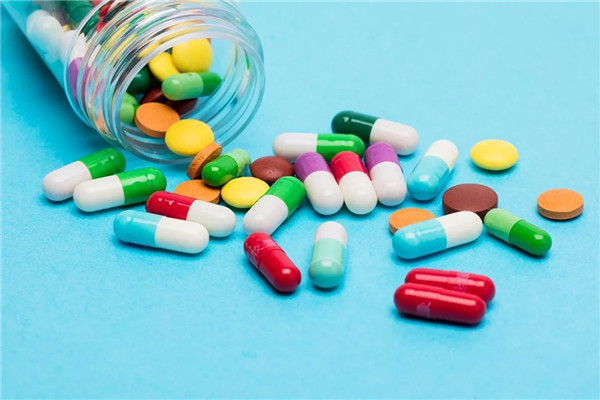 痛风石一般尿酸多少达标,尿酸从612降到532